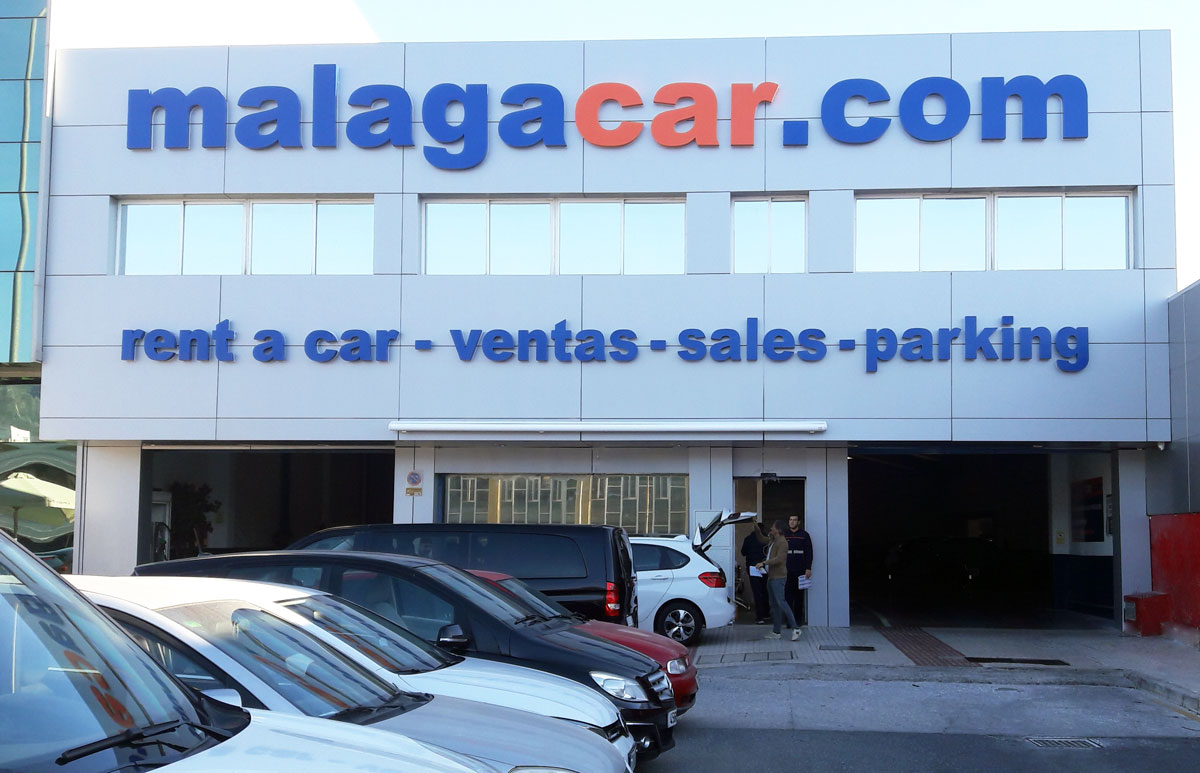 Más de 20 años ofreciendo alquiler de coches en el aeropuerto de Málaga. ofrece Más de 20 años ofreciendo alquiler de coches en el aeropuerto de Málaga. ofrece