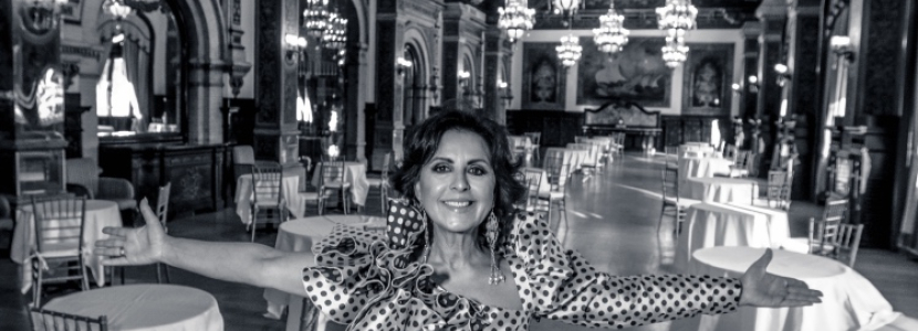 La artista María José Santiago ficha por ACCEPTUS