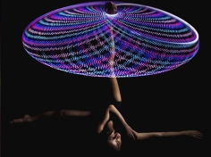 La evolución del Hula Hoop que ahora incluye tecnología led https://www.creartys.com/artists/view/253/hula-hoop-motion