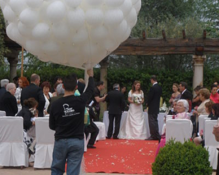 DECORACIÓN Y SUELTA DE GLOBOS PARA BODAS Y EVENTOS