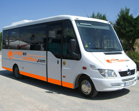 Alquiler de minibús para eventos y viajes