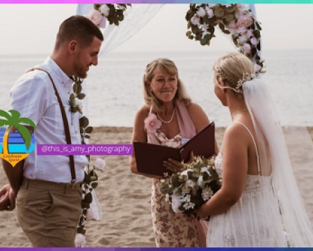 Micro Beach Wedding in Spain