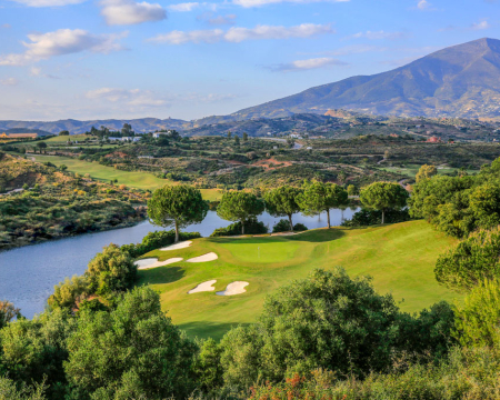 imagen del campo de golf America una de los tres campos de La Cala Resort